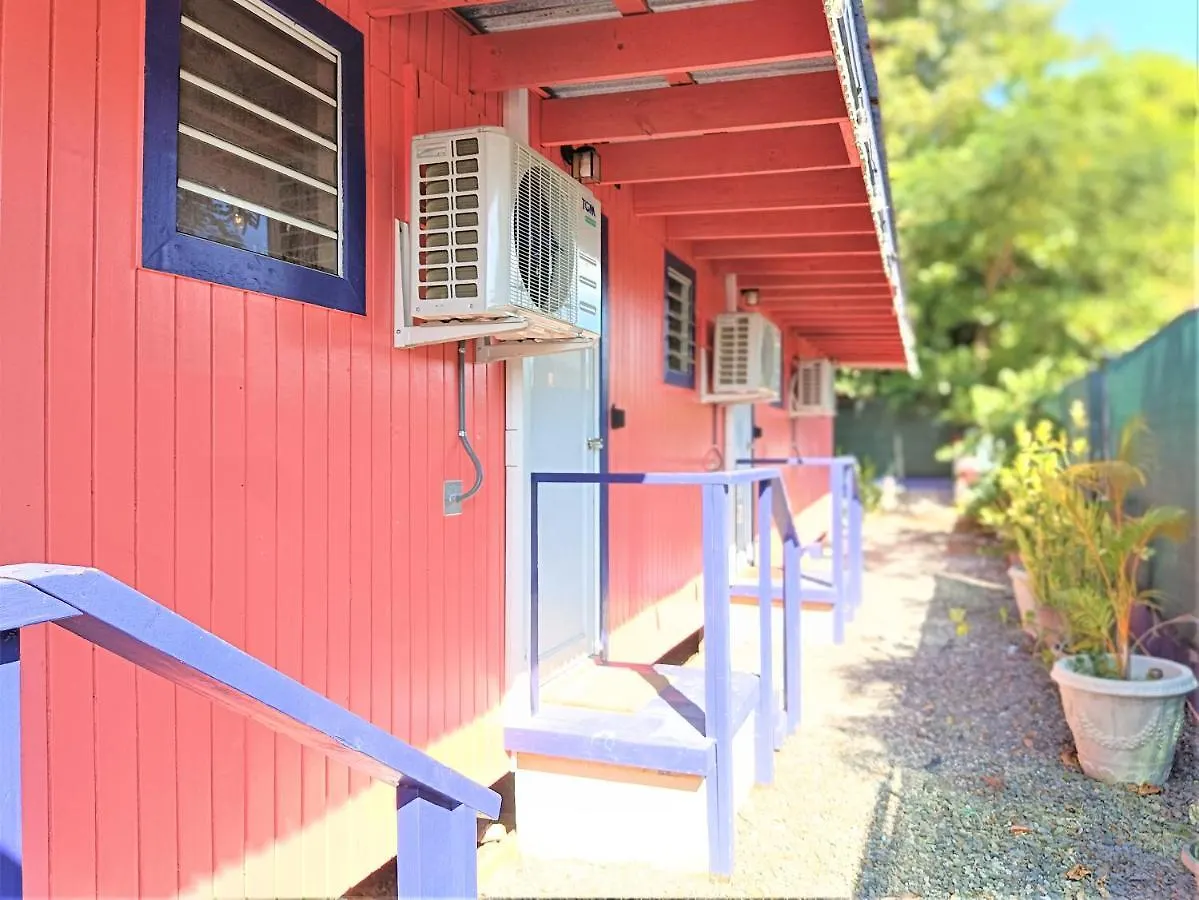אכסניה ויסקז Waterside Inn פוארטו ריקו