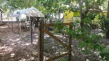 אכסניה ויסקז Waterside Inn פוארטו ריקו